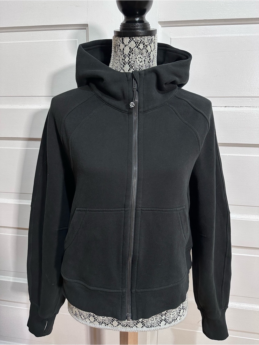 Lululemon Scuba Oversized Full Zip Size M/L Black Soft Cotton $138